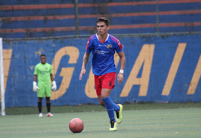 Fabio-Espinoza-VS-DLG-J14-Reserva-.jpg